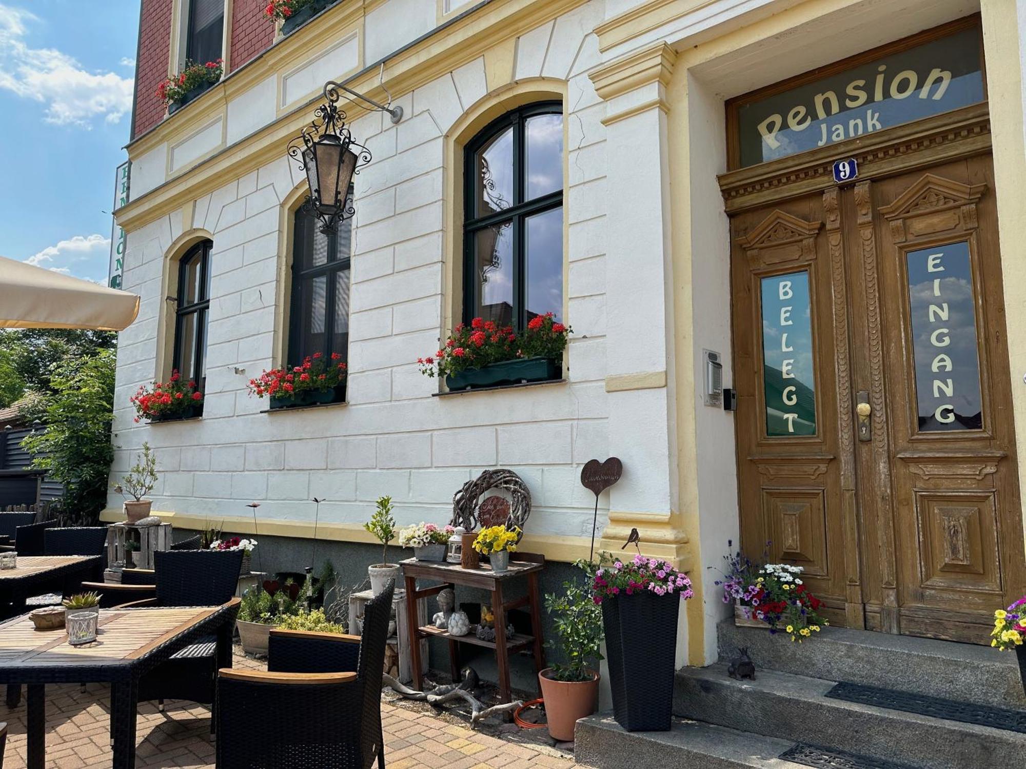 Pension Am Stadtgraben Hotel ลืบเบอเนา ภายนอก รูปภาพ