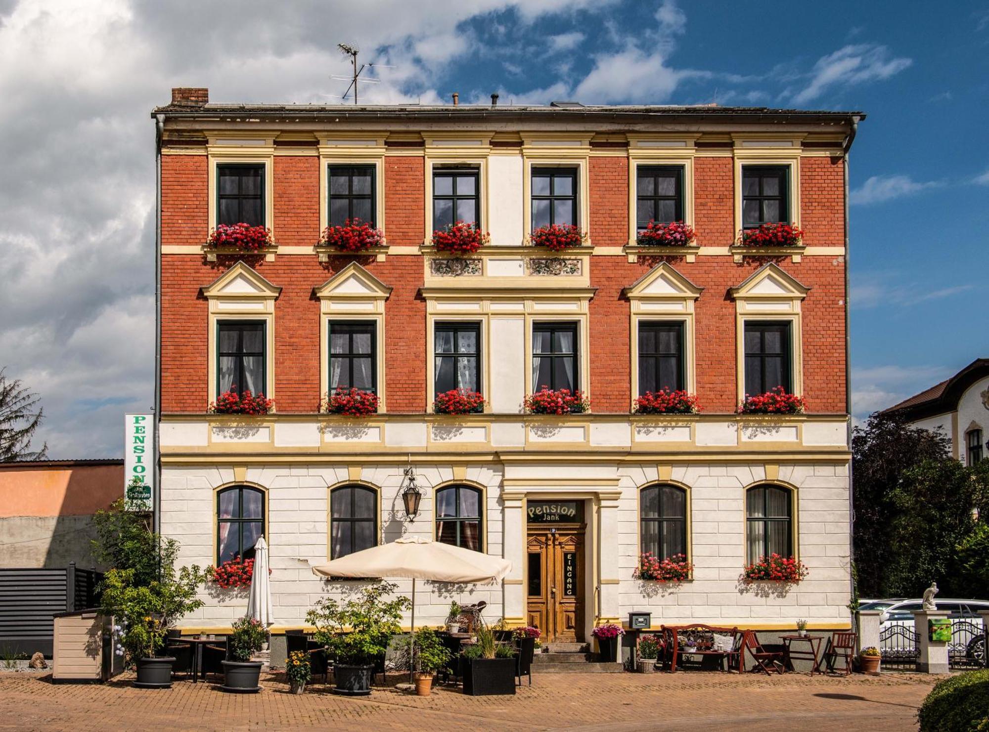 Pension Am Stadtgraben Hotel ลืบเบอเนา ภายนอก รูปภาพ