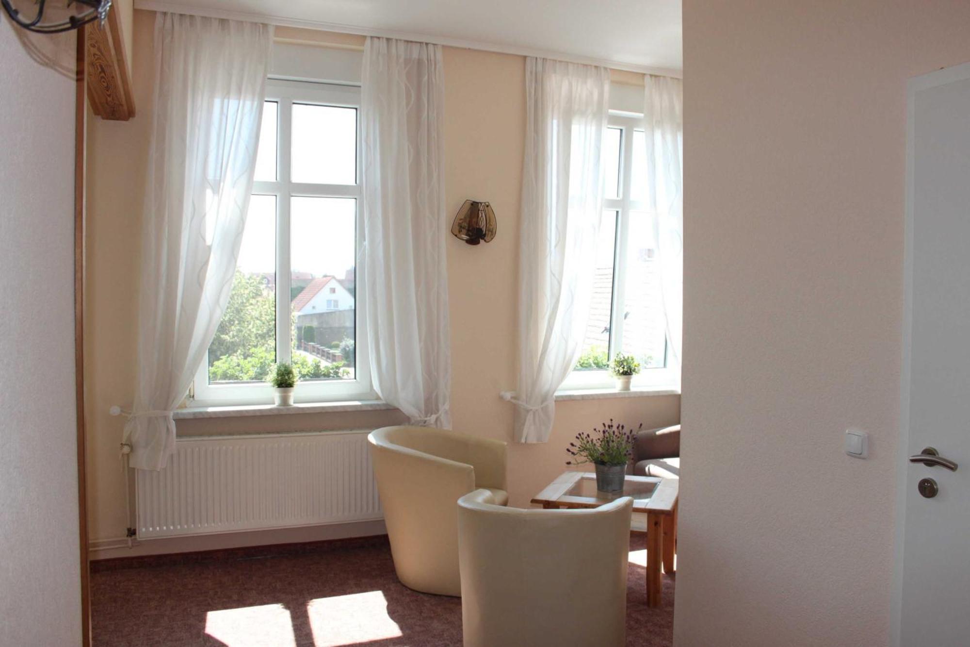Pension Am Stadtgraben Hotel ลืบเบอเนา ภายนอก รูปภาพ