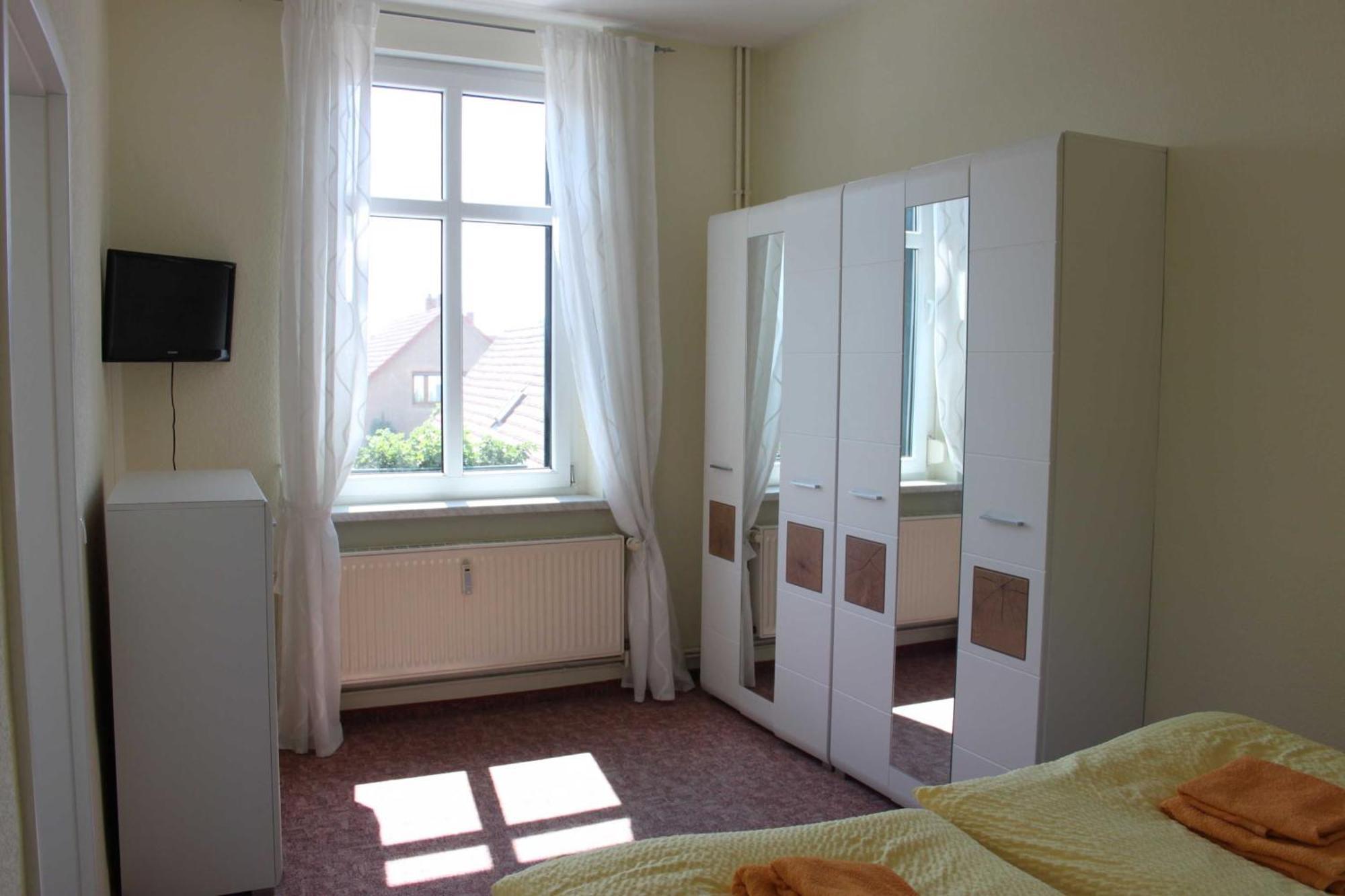 Pension Am Stadtgraben Hotel ลืบเบอเนา ภายนอก รูปภาพ